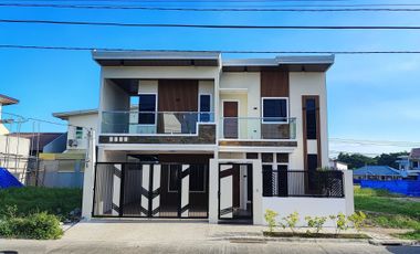 Furnished Modern Contemporary Home near Clark! Angeles City