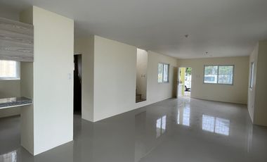 Newly Painted 3 Bedroom House For Rent in Angeles near Clark