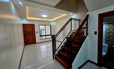 BRAND NEW TRIPLEX HOUSE AND LOT FOR SALE IN PILAR VILLAGE LAS PINAS CITY