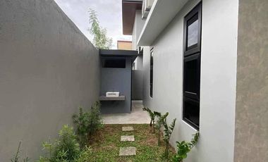 LUXURY HOUSE FOR RENT WITH SWIMMING POOL LOCATED IN ANGELES CITY, PAMPANGA