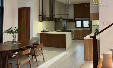 LUXURY HOUSE WITH SWIMMING POOL IN PLANTATION HILLS, ANGELES CITY, PAMPANGA