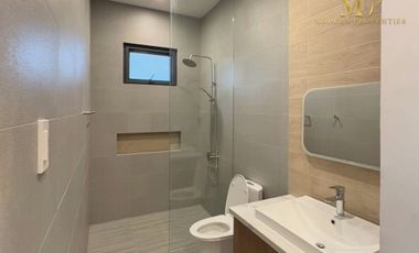 LUXURY HOUSE WITH SWIMMING POOL IN PLANTATION HILLS, ANGELES CITY, PAMPANGA