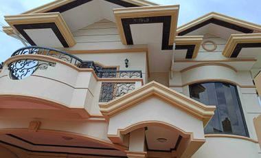 House and lot for sale with Big Lawn near CLARK AND BALIBAGO, Angeles