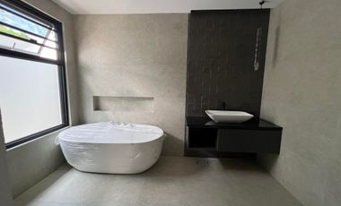 Property with two Bungalow houses in Angeles City, Pampanga for Sale!