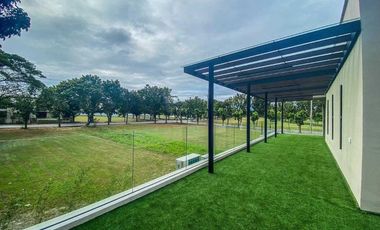 Manila Southwoods 5 Bedroom House with Pool For Sale in Carmona, Cavite