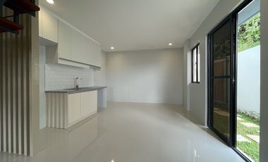 3 Storey Duplex House and Lot For Sale 4BR in Monteverde Royale, Taytay Rizal