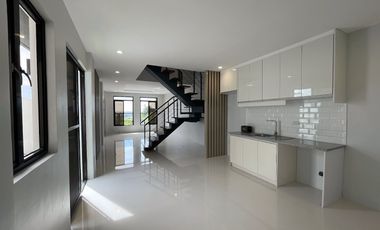 3 Storey Duplex House and Lot For Sale 4BR in Monteverde Royale, Taytay Rizal