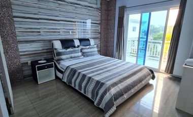 Income Generating Pool/Resort Villa in Angeles City for Sale!
