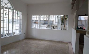 House with Swimming Pool at Multinational Village, Parañaque City