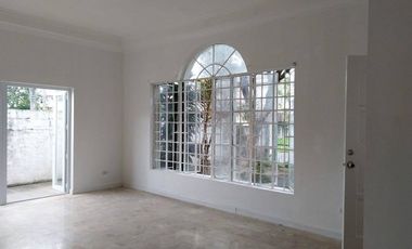 House with Swimming Pool at Multinational Village, Parañaque City