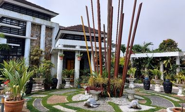 Country Home, Vacation Sanctuary and Full Amenities For Sale in Tuba
