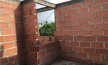 Se vende casa en construccion en Mamatoco