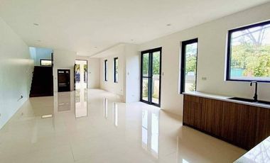 For Sale Three Storey Newly Built Duplex Type Houses in San Fernando Pampanga