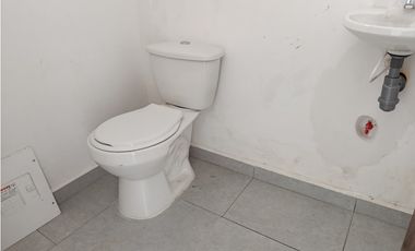 SE ARRIENDAN LOCALES COMERCIALES SOBRE LA QUINTA AVENIDA, SANTA MARTA