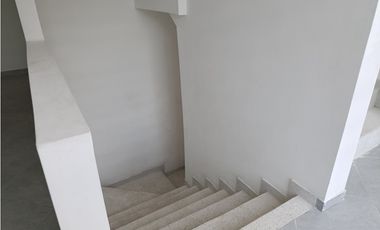 SE ARRIENDAN LOCALES COMERCIALES SOBRE LA QUINTA AVENIDA, SANTA MARTA