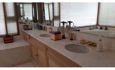 Casa para arriendo en Santa Ana Oriental