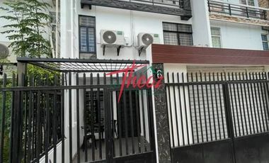Three Storey Townhouse For Sale In Makati