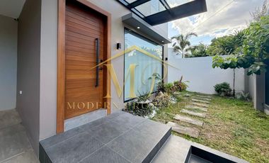 5 BR MODERN HOUSE with Swimming Pool in Angeles City, Pampanga
