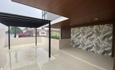4 Bedroom modern tropical house for rent at BF Homes