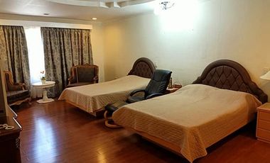 Fully Furnished House 5 bedrooms in Insular Village for Rent