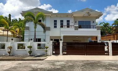 Fully Furnished House 5 bedrooms in Insular Village for Rent