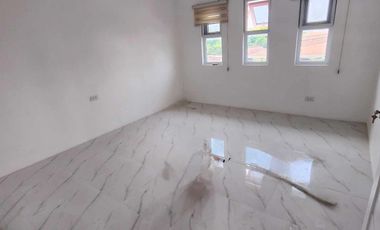 5 bedrooms with bathrooms HOUSE FOR RENT near Clark