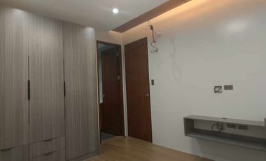 5 BEDROOM MODERN INDUSTRIAL HOUSE AND LOT FOR SALE IN ANGELES CITY NEAR CLARK