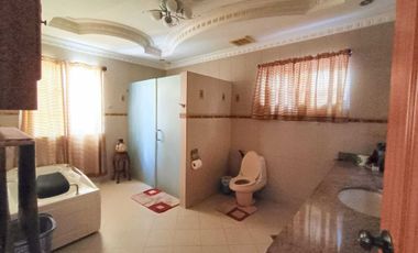 Bungalow House & Lot with Huge Garden & Pool for Sale in Angeles City, Pampanga