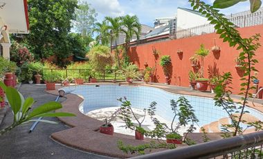 Bungalow House & Lot with Huge Garden & Pool for Sale in Angeles City, Pampanga