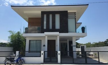 FOR SALE: Batangas Beach house for sale Playa Laiya San Juan Batangas