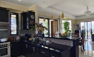 Overlooking House and Lot for Sale!