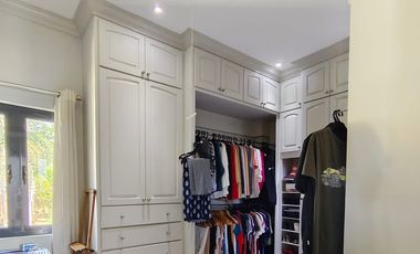 Overlooking House and Lot for Sale!