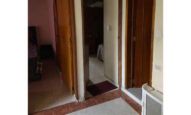 VENDO  CASA COMERCIAL CON POSIBILIDAD DE AMPLIAR , ENGATIVA