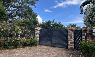 SE VENDE FINCA AGROTURISTICA RENTANDO EN ICONONZO , TOLIMA