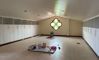 5BR House for Rent at Quezon City Green Meadows Subdivision