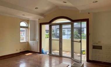 5BR House for Rent at Quezon City Green Meadows Subdivision