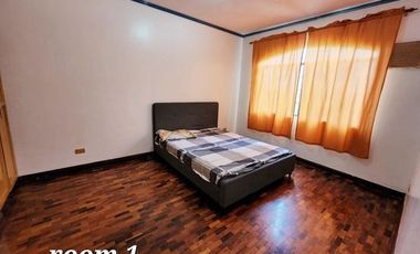 5BR House and Lot for Rent at Las Villas de Manila