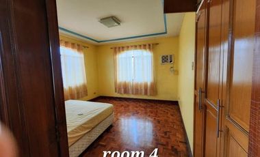 5BR House and Lot for Rent at Las Villas de Manila