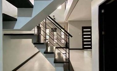 5BR House and Lot For Sale in Pacita San Pedro Laguna