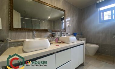 3 BEDROOM VILLA FOR SALE LOCATED AT SUN VALLEY CLARK, NEAR HILTON HOTEL