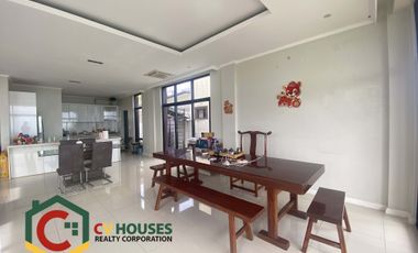 3 BEDROOM VILLA FOR SALE LOCATED AT SUN VALLEY CLARK, NEAR HILTON HOTEL