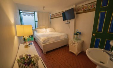 VENTA HERMOSO  HOTEL SALENTO  16  HABITACIONES