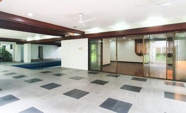 5-BR Mansion House for Rent  at South Forbes