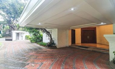 5-BR Mansion House for Rent  at South Forbes