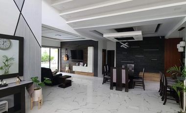 For Sale: Smart Spacious Bungalow House With Solar And Pool, Angeles