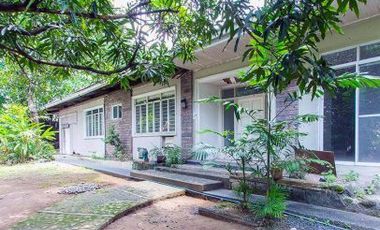 Special 3 Bedrooms House for Sale in Forbes Park, Makati City