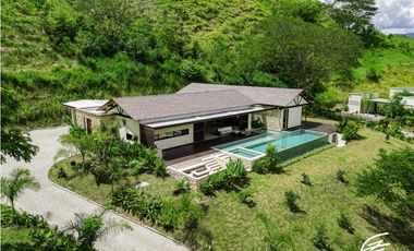 CASA CAMPESTRE EN VENTA EN BOLOMBOLO, ANTIOQUIA