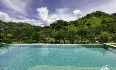 CASA CAMPESTRE EN VENTA EN BOLOMBOLO, ANTIOQUIA