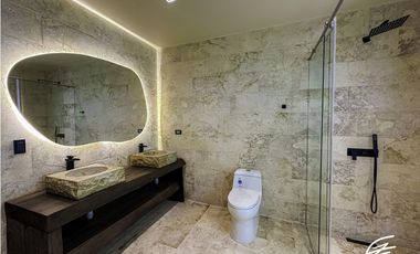 CASA CAMPESTRE EN VENTA EN BOLOMBOLO, ANTIOQUIA