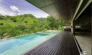 CASA CAMPESTRE EN VENTA EN BOLOMBOLO, ANTIOQUIA